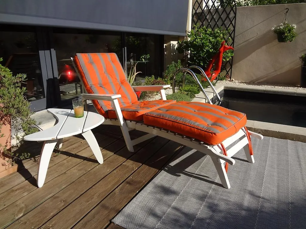 ** Couette-café B&B - Chambres d'hôtes Le Foch Avignon France