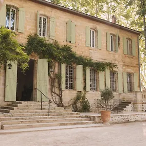 https://auberge-de-la-treille.fr-provencehotel.com