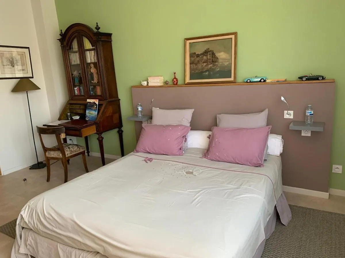 **  B&B - Chambres D'Hotes Le Foch 아비뇽 프랑스